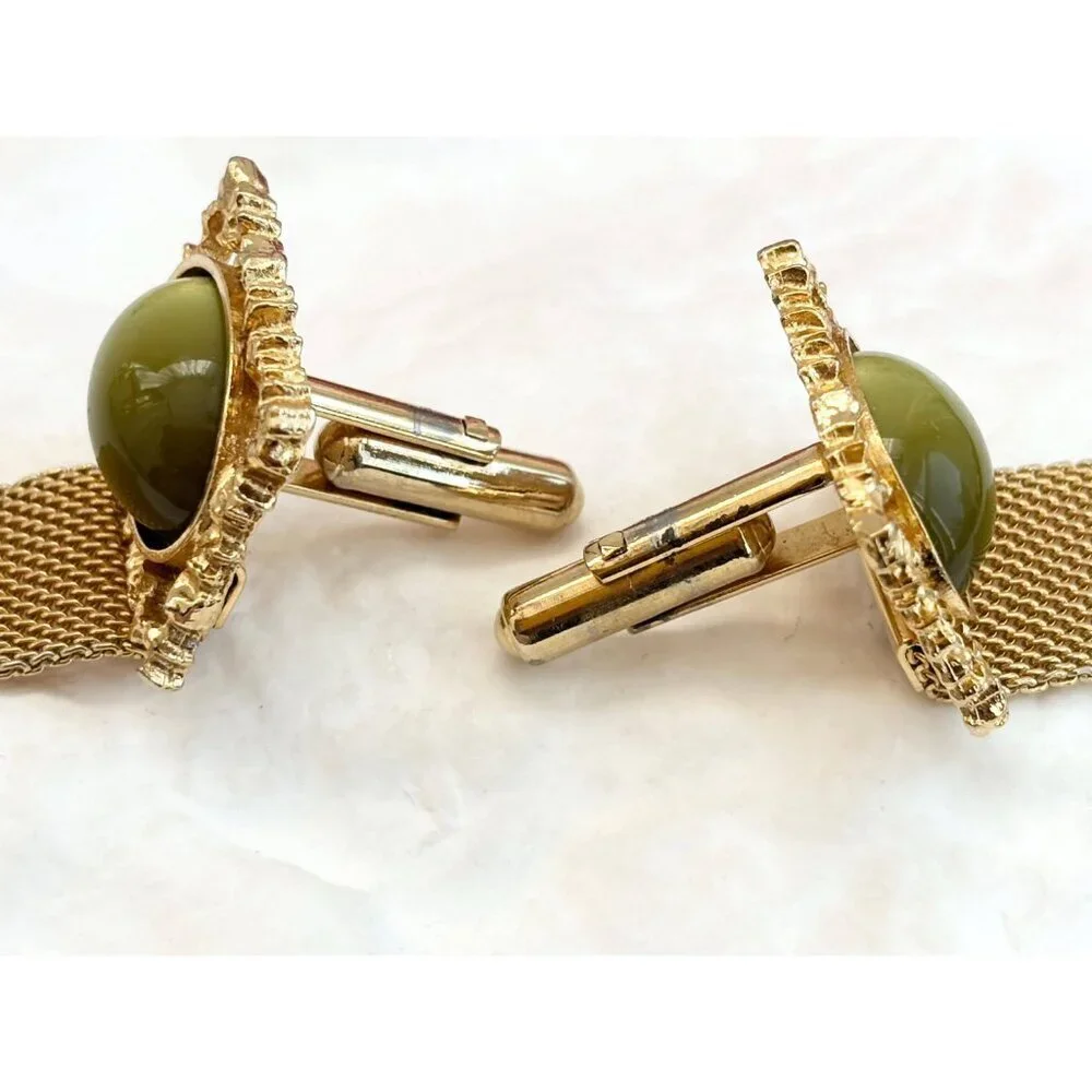 Green Thermoset Midcentury Mesh Wrap Gold Toned Square Vintage Cufflinks